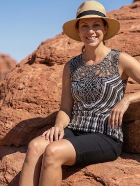 Ness Beautiful Black and White Geometric and Striped Sleeveless Blouse